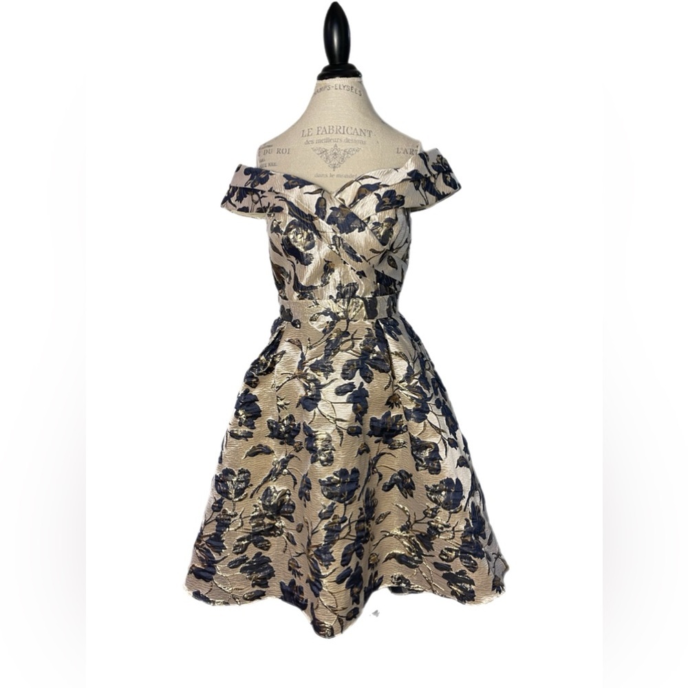Oleg Cassini Elegant Off-Shoulder High Low Metallic Brocade Dress Size 14W - Picture 2 of 6